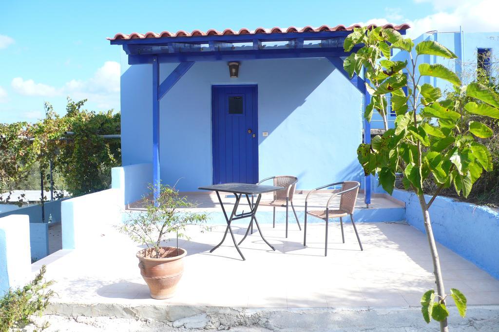 Apartamento Stefanos Garden Arménoi Habitación foto