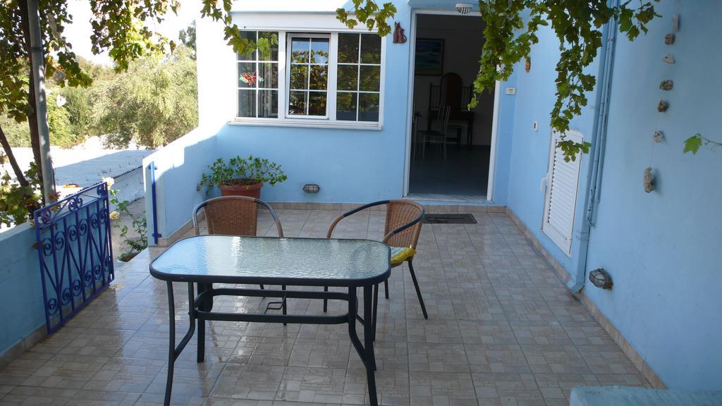 Apartamento Stefanos Garden Arménoi Habitación foto